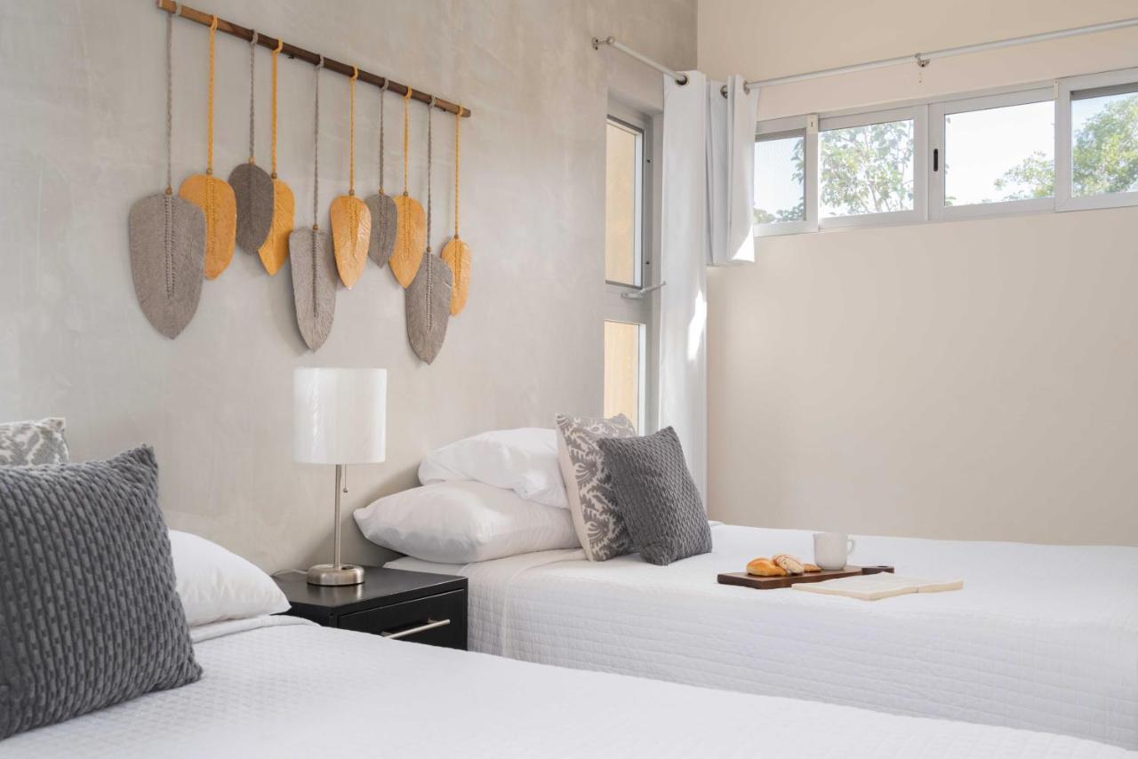 Private Modern Villa-pool Beds-ac-internet-parking-grill Holiday home
